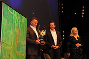 Award „Erfolgspersönlichkeit des Jahres“  Arnold Schwartzenegger,, Jürgen Höller  (©Foto: Martin Schmitz)